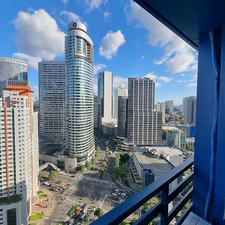 Great View 1 Bedroom Condo In Makati Near Trident Tower Manila Bagian luar foto