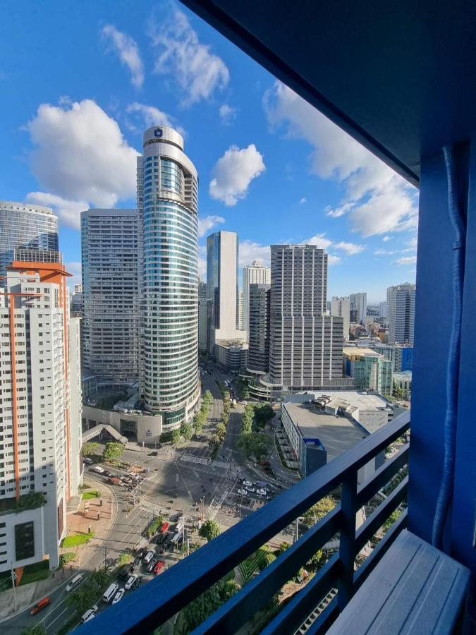 Great View 1 Bedroom Condo In Makati Near Trident Tower Manila Bagian luar foto